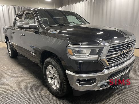 Used 2024 RAM 1500 Laramie AWD/4WD image 1