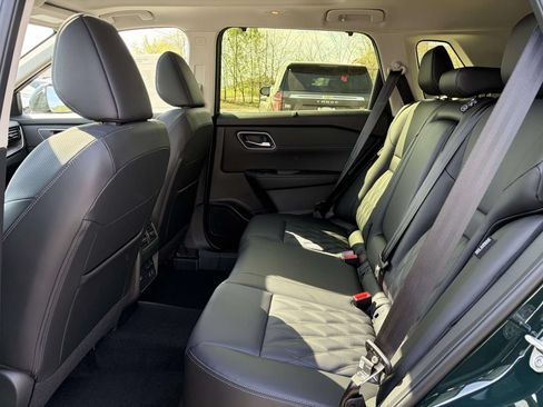 New 2026 Nissan Rogue Platinum w/ Platinum Premium Package AWD/4WD image 9