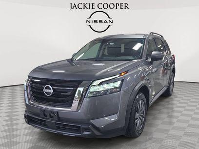 Used 2025 Nissan Pathfinder SV