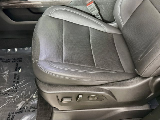 Used 2024 Chevrolet Silverado 1500 LTZ AWD/4WD image 20
