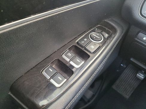 Used 2017 Kia Sorento FWD w/ LX Convenience Package image 27