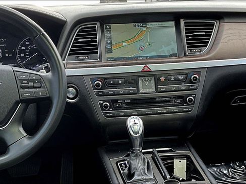 Used 2017 Genesis G80 3.8 w/ Option Group 03 image 8