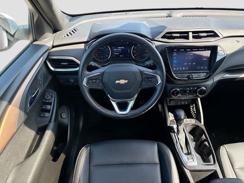Used 2022 Chevrolet TrailBlazer ACTIV w/ Sun and Liftgate Package FWD image 23