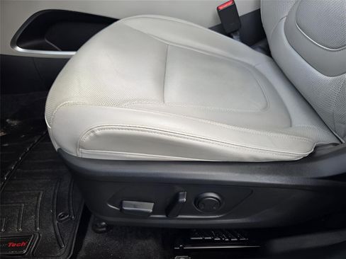 Used 2023 Hyundai Tucson Limited w/ Cargo Package AWD/4WD image 20