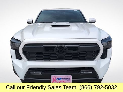 New 2026 Toyota Tacoma TRD Sport w/ TRD Sport Upgrade Package AWD/4WD image 8