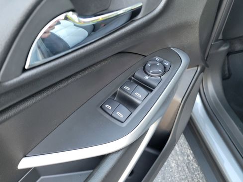 Certified 2025 Chevrolet Trax LS w/ LS Convenience Package image 24