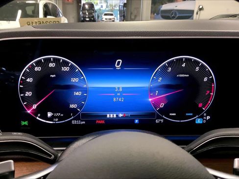 Used 2025 Mercedes-Benz GLE 350 4MATIC image 24