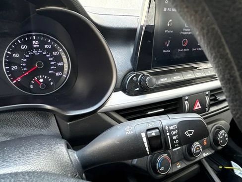 Used 2024 Kia Forte LXS FWD image 18