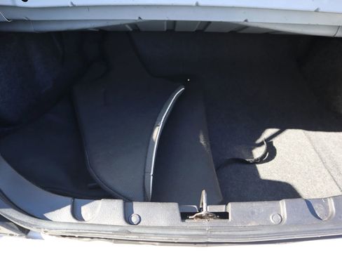 Used 2006 Ford Mustang Convertible image 11