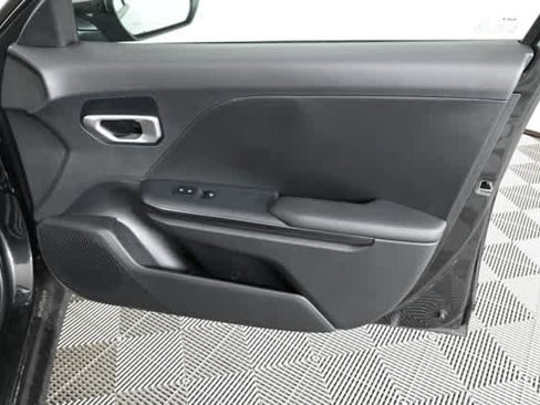 New 2026 Kia K4 LXS FWD image 10