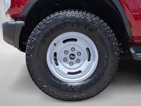 New 2026 Ford Bronco Heritage Edition AWD/4WD image 10