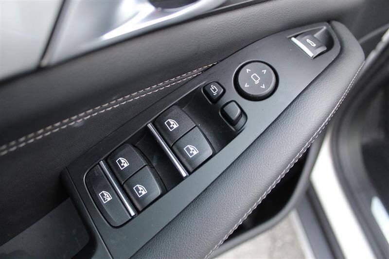 Used 2023 BMW X5 xDrive40i w/ Premium Package AWD/4WD image 13