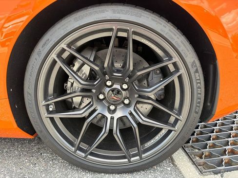 Used 2024 Chevrolet Corvette Z06 RWD image 6