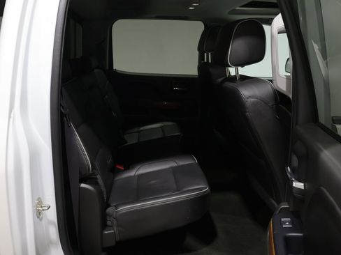 Used 2017 Chevrolet Silverado 1500 High Country AWD/4WD image 21