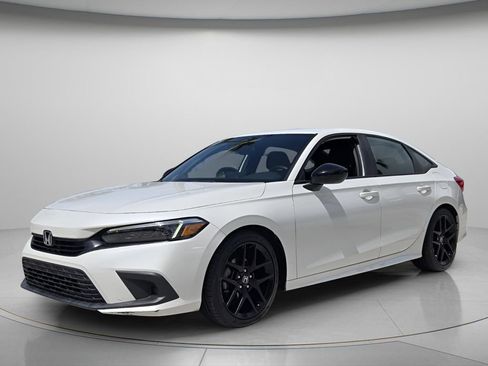 Used 2023 Honda Civic Sport image 9