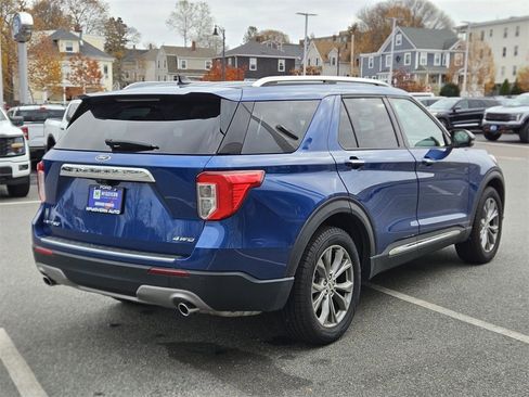 Used 2022 Ford Explorer Limited w/ Equipment Group 301A image 5