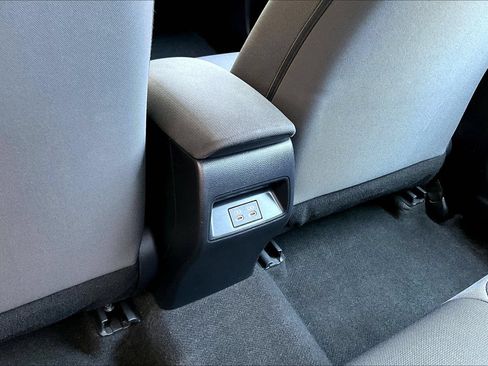 Used 2024 Toyota Corolla LE FWD image 11
