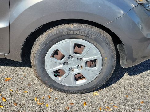 Used 2013 Kia Soul image 37