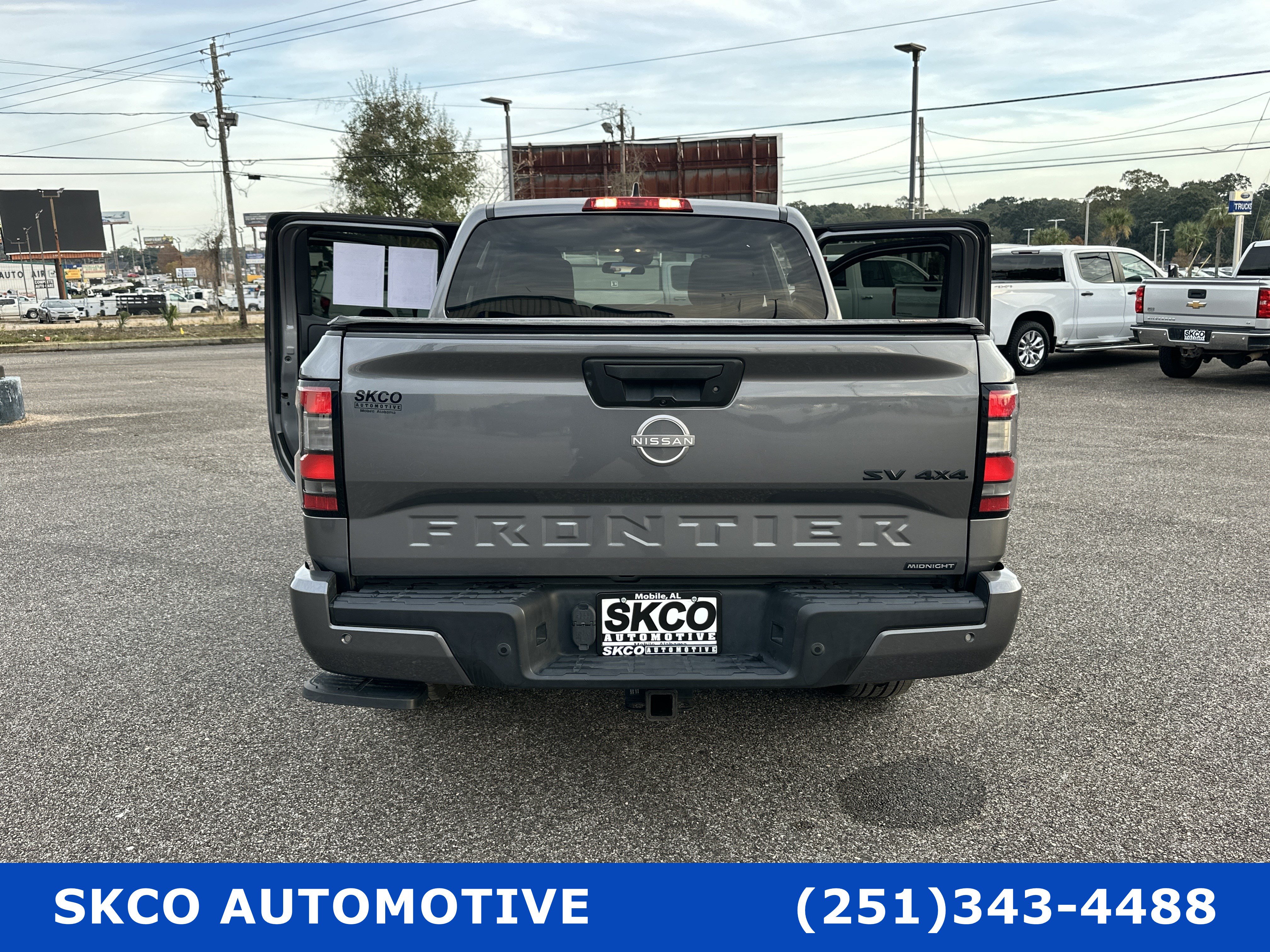Used 2023 Nissan Frontier SV w/ Midnight Edition Package AWD/4WD image 32