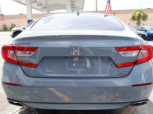 Used 2021 Honda Accord Touring image 7