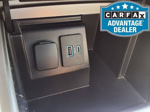 Used 2020 Ford Explorer XLT RWD image 24