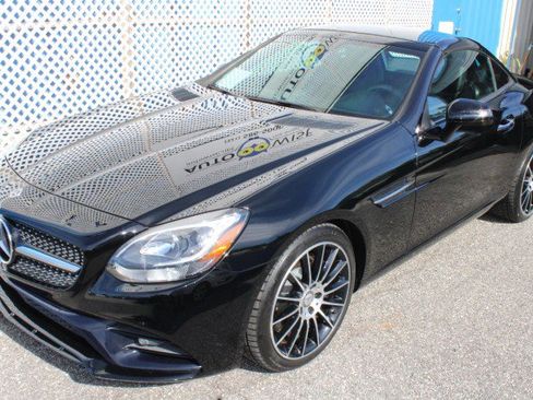 Used 2019 Mercedes-Benz SLC 300 image 9