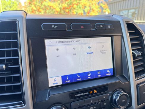 Used 2020 Ford F150 Lariat AWD/4WD image 16