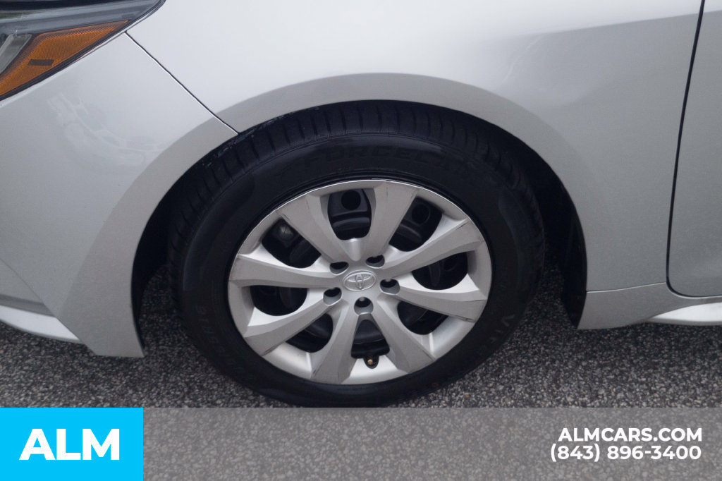 Used 2024 Toyota Corolla LE FWD image 12