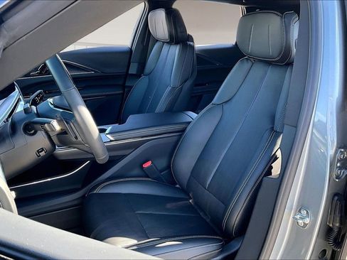 New 2026 Cadillac Lyriq Sport AWD/4WD image 9