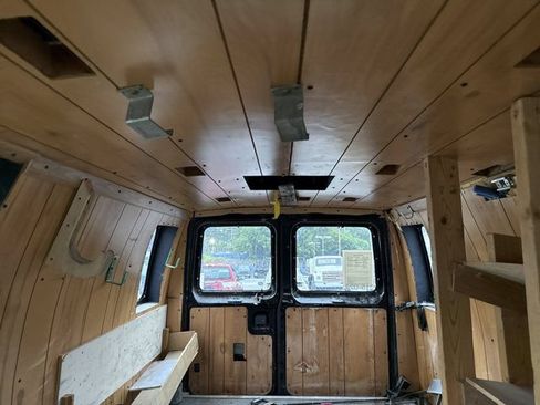 Used 1998 Ford E-350 and Econoline 350 RWD image 13