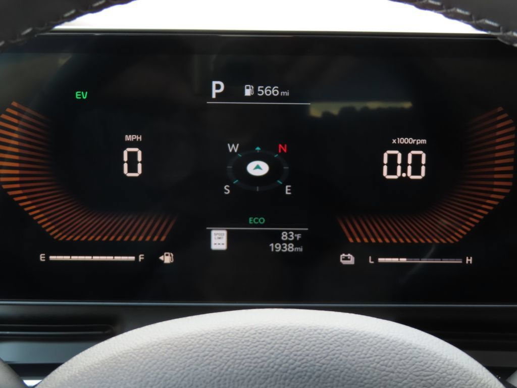 Certified 2026 Kia Carnival EX FWD image 26