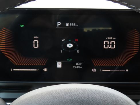 Certified 2026 Kia Carnival EX FWD image 26