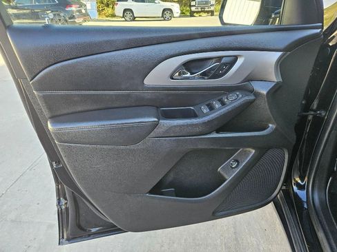 Used 2018 Chevrolet Traverse LT AWD/4WD image 9