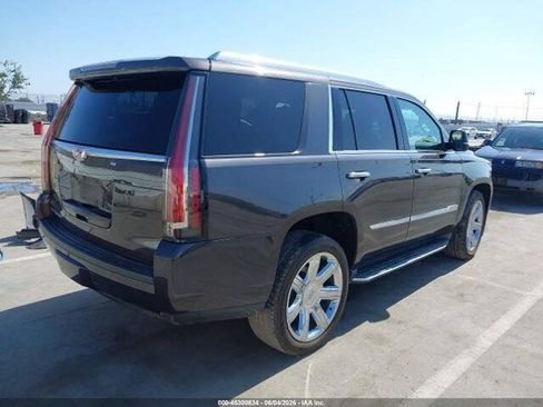 Used 2016 Cadillac Escalade Luxury RWD image 6