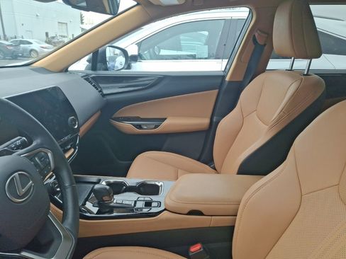Used 2025 Lexus NX 350 AWD w/ Cold Area Package image 4