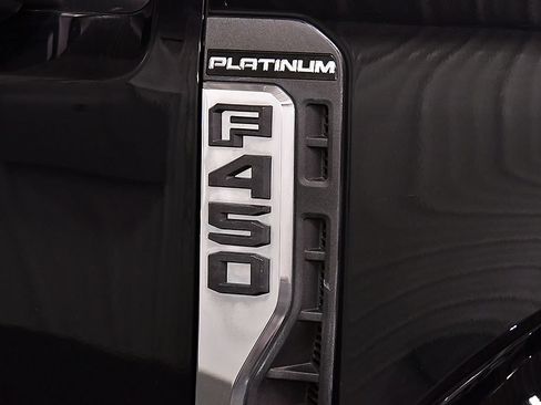Used 2023 Ford F450 Platinum w/ FX4 Off-Road Package AWD/4WD image 10