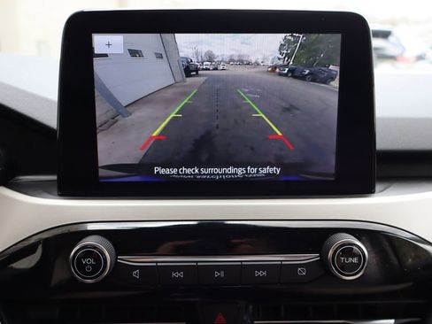 Used 2020 Ford Escape SE image 8