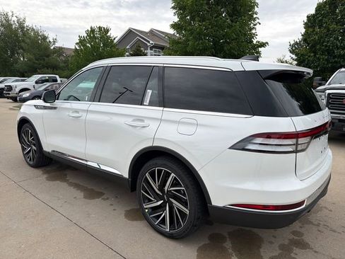New 2026 Lincoln Aviator Reserve AWD/4WD image 8