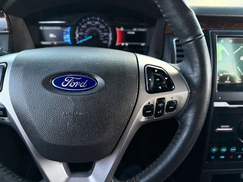 Used 2019 Ford Flex Limited image 30