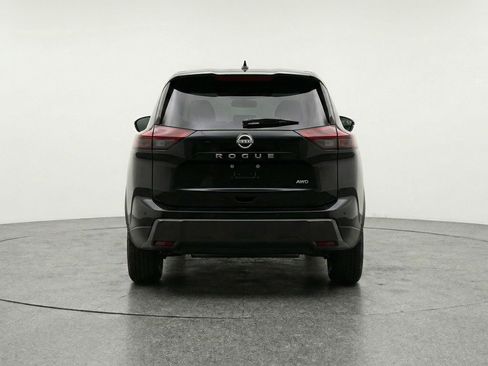 Used 2025 Nissan Rogue SV image 7