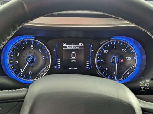 Used 2020 Chrysler Pacifica Touring-L AWD/4WD image 18