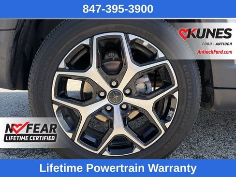 Used 2025 Jeep Compass Limited AWD/4WD image 13