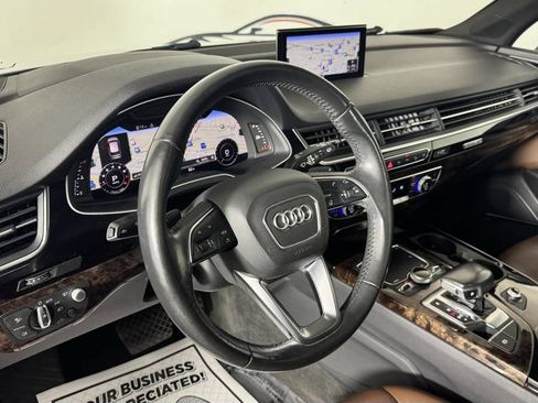 Used 2019 Audi Q7 3.0T Prestige w/ Prestige Package AWD/4WD image 14