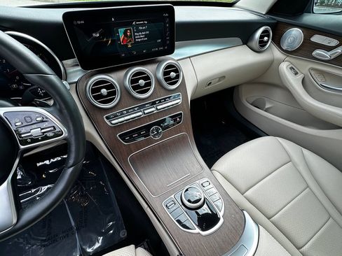 Certified 2021 Mercedes-Benz C 300 4MATIC Sedan image 31