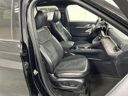 Used 2025 Ford Explorer ST w/ Sun And Sound Package AWD/4WD image 24