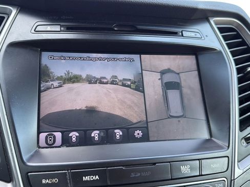 Used 2017 Hyundai Santa Fe Limited image 37