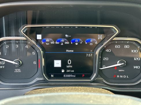 Used 2020 GMC Sierra 1500 AT4 w/ AT4 Premium Package AWD/4WD image 3
