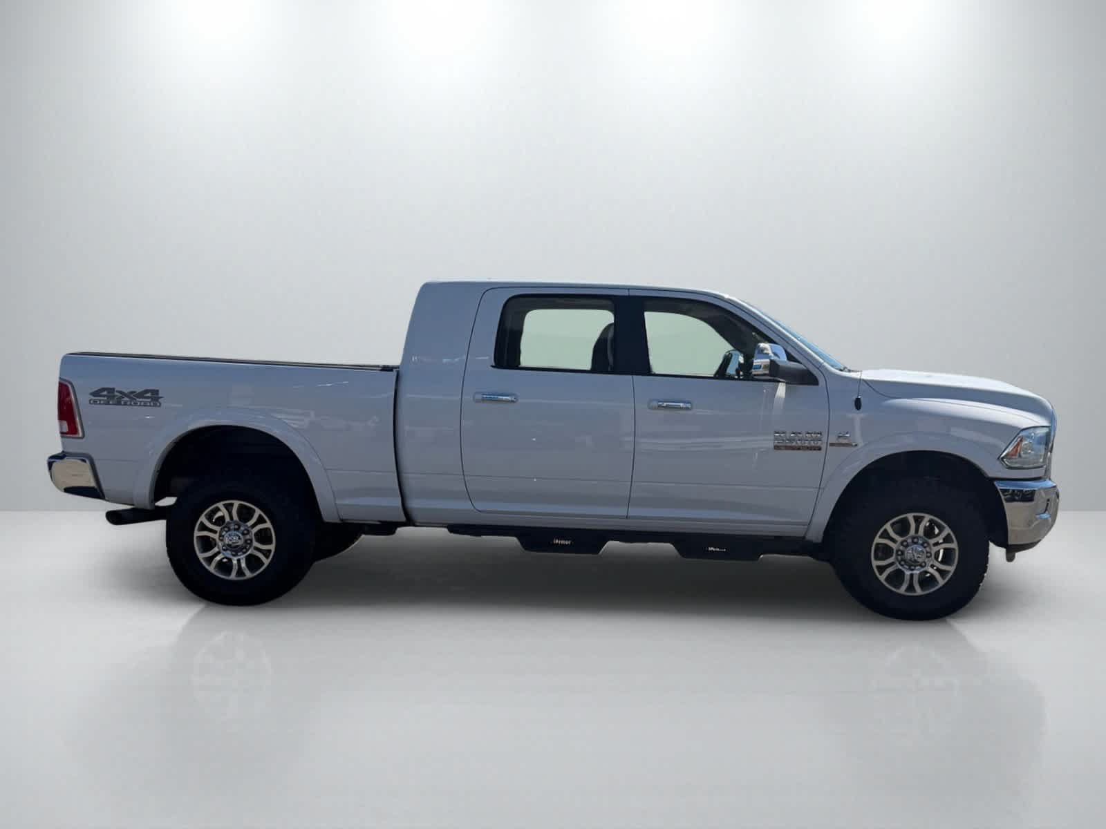 Used 2018 RAM 2500 Laramie w/ Off Road Package AWD/4WD image 8