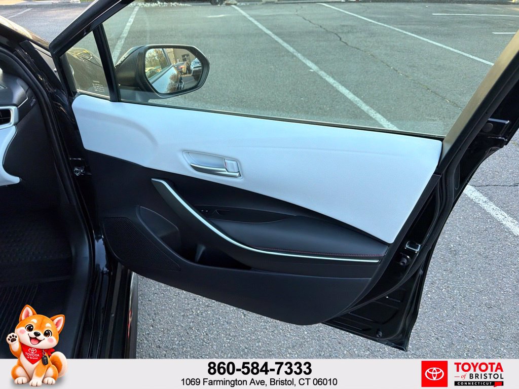 Used 2023 Toyota Corolla SE AWD/4WD image 34