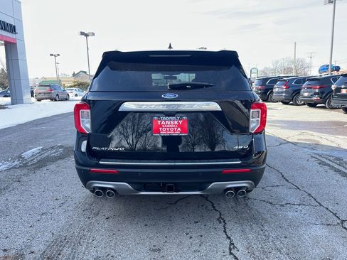 Used 2023 Ford Explorer Platinum w/ Technology Package image 4